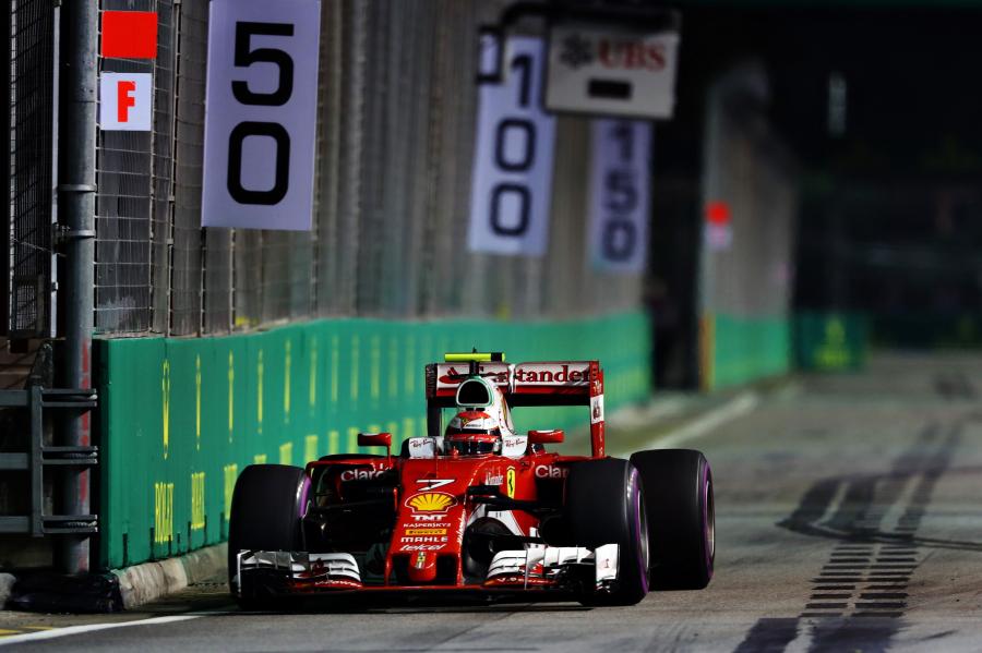  Ferrari SF16-H (667) 2016 года  (фото 10 из 18)